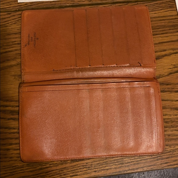 Louis Vuitton Monogram Wallet - Picture 5 of 6